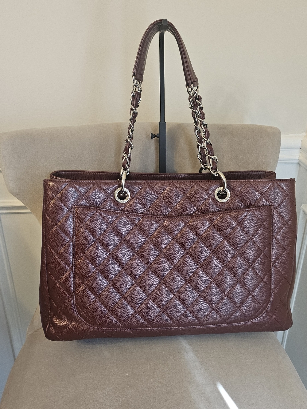 CHANEL GST XL Burgundy Caviar Leather Tote Silver HW Series 17 Discontinued - Picture 2 of 16